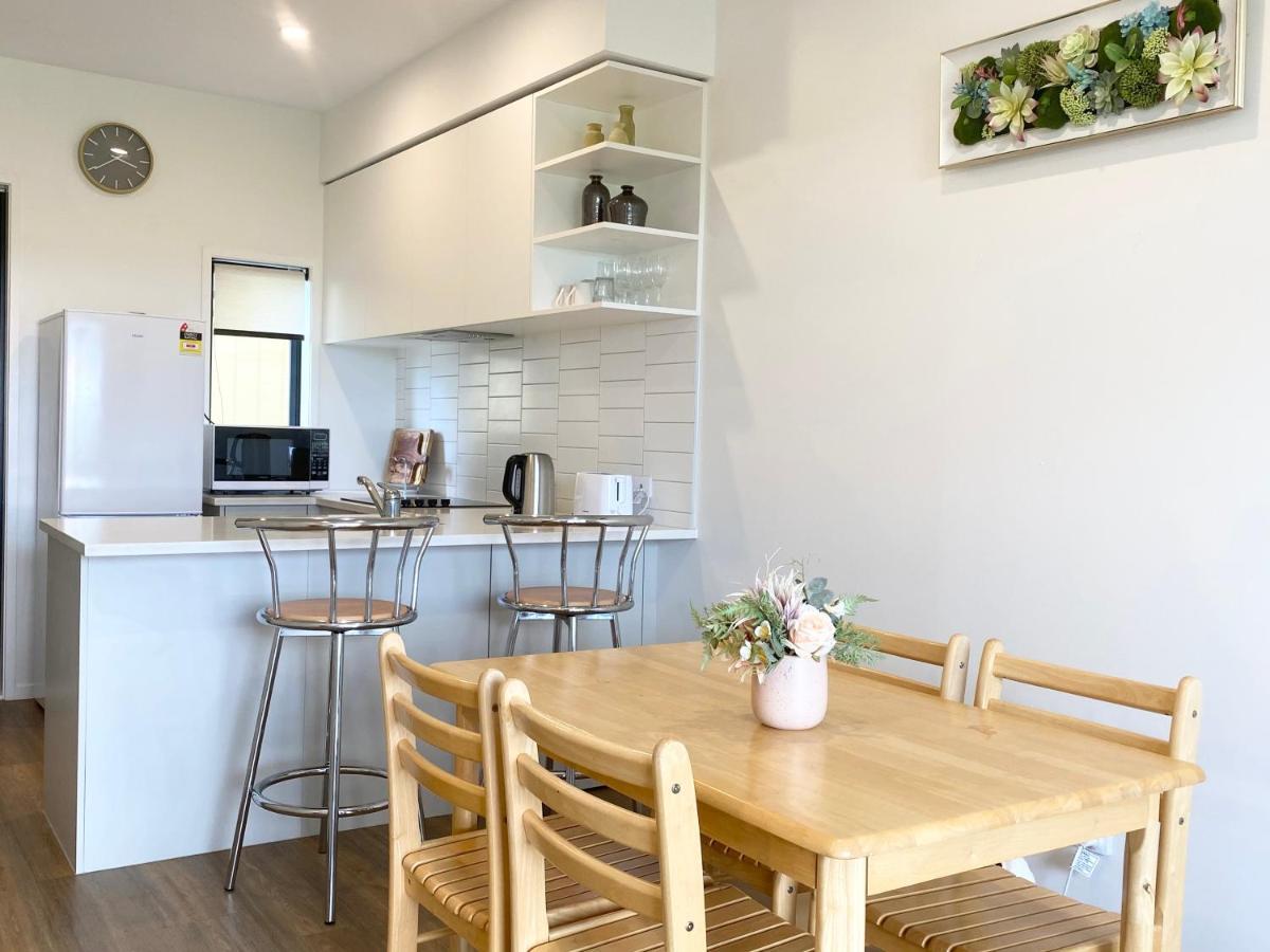 Stunning Townhouse - Walking To Botany Shopping Center Apartamento Auckland Exterior foto